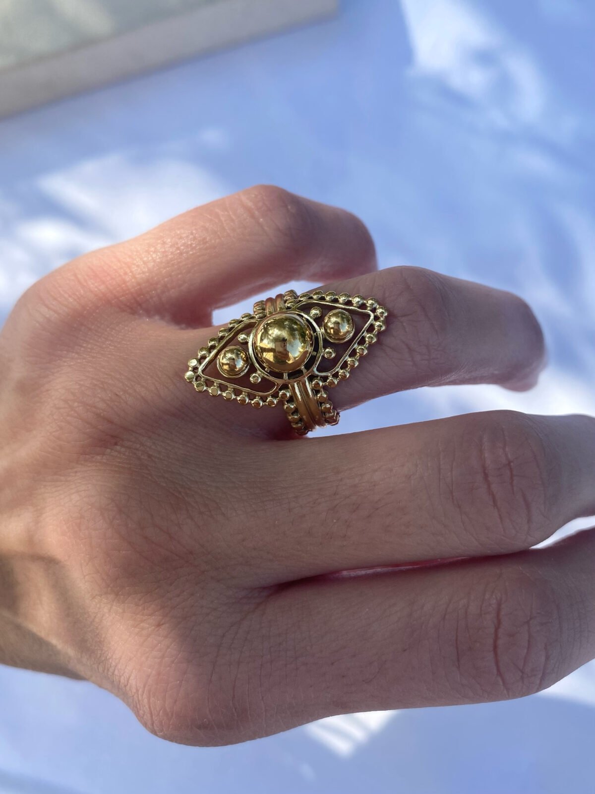 Heritage gold ring 7