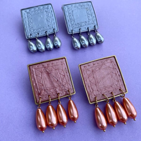 Iris earrings