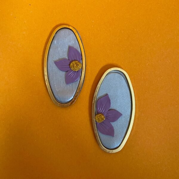 Floral Oval earrings